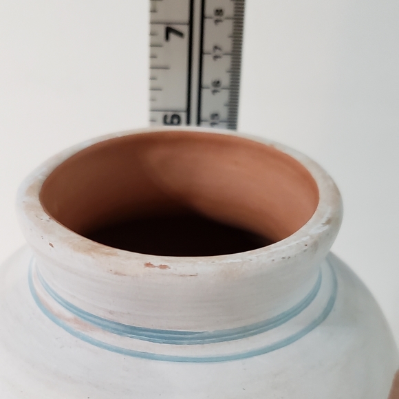 Pottery Vase Navajo? Signed Watson - Picture 8 of 9